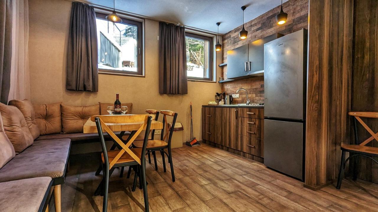 7 In Chalet Bakuriani