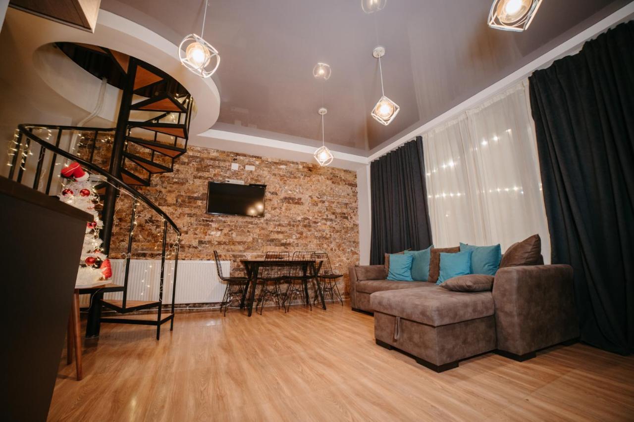 7 In Chalet Bakuriani